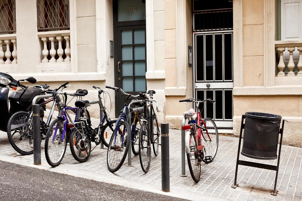 Piso En Poblesec Lägenhet Barcelona Exteriör bild